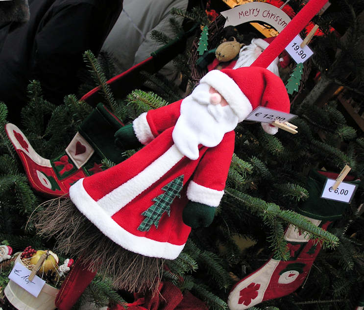 5967-PC120009 Angebot Weihnachtsmarkt - Filzfigur als Weihnachtsmann mit Mantel und Bart. | Adventszeit  in Hamburg - Weihnachtsmarkt - VOL. 2